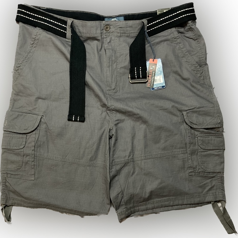 Men's Beverly Hills Polo Club Gunshot Grey Cargo Shorts, NEW, Size 44
